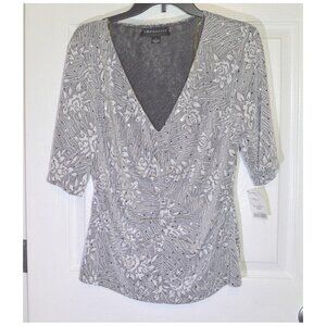 Connected Apparel Silver / Gray Flower Pattern 3/4 Sleeve Blouse Shirt Sz L NWT